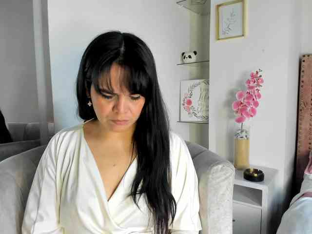 LauraHotties webcam