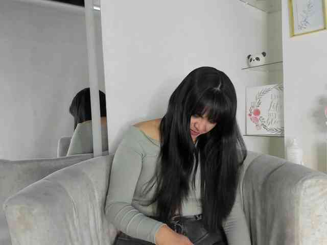 LauraHotties Live Webcam on BongaCams