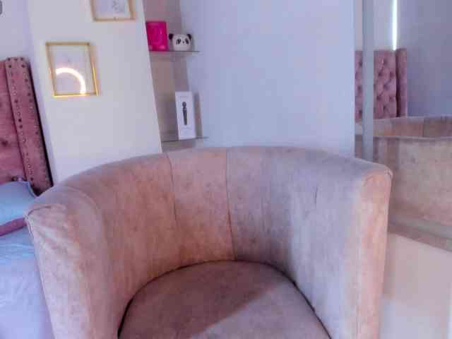 LauraHotties webcam