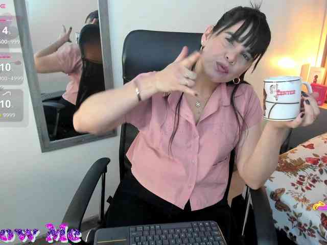 LauraHotties