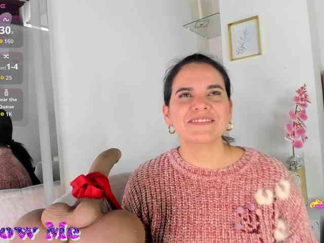 LauraHotties webcam