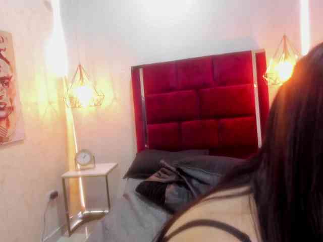 LauraHotties webcam