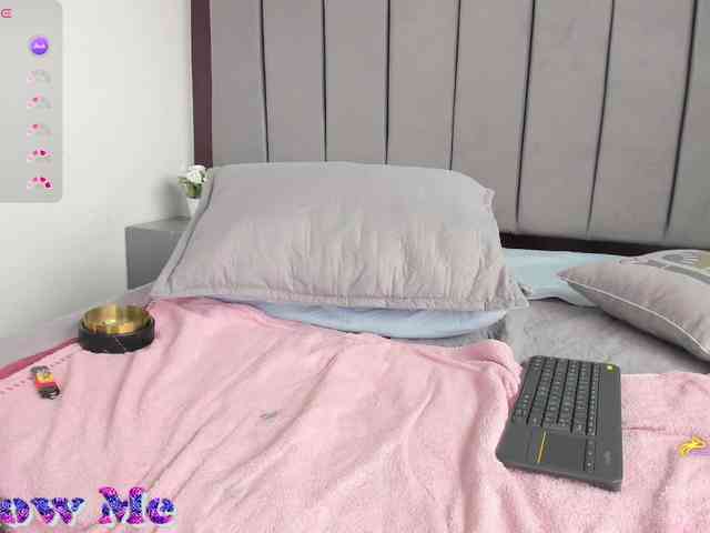 LauraHotties webcam