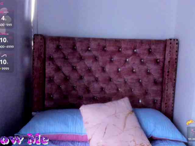 LauraHotties webcam