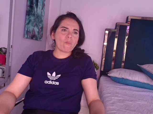 LauraHotties