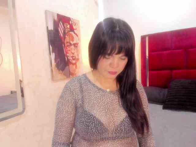 LauraHotties