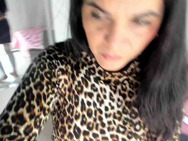 LauraHotties webcam