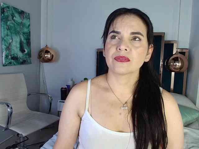 LauraHotties webcam