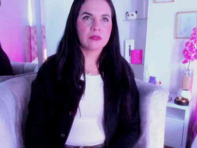 LauraHotties