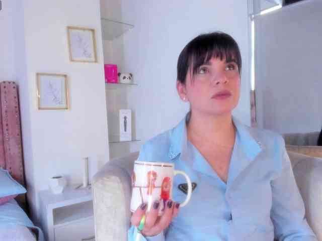 LauraHotties webcam
