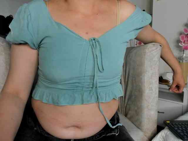 LauraHotties webcam