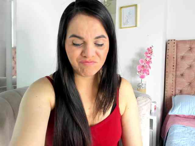 LauraHotties webcam