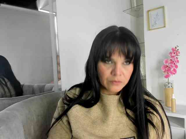 LauraHotties webcam