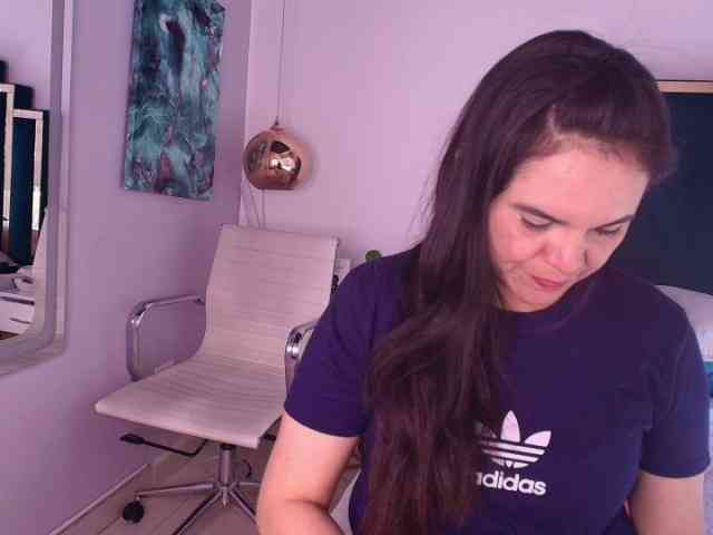 LauraHotties