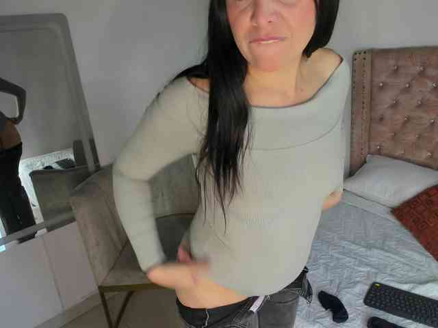 LauraHotties LauraHotties
