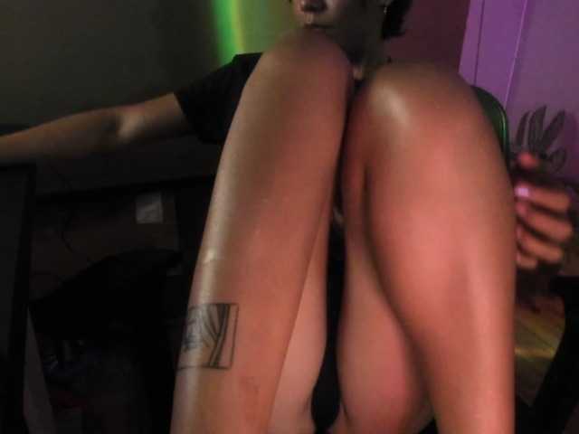 Nami-C live cam on BongaCams