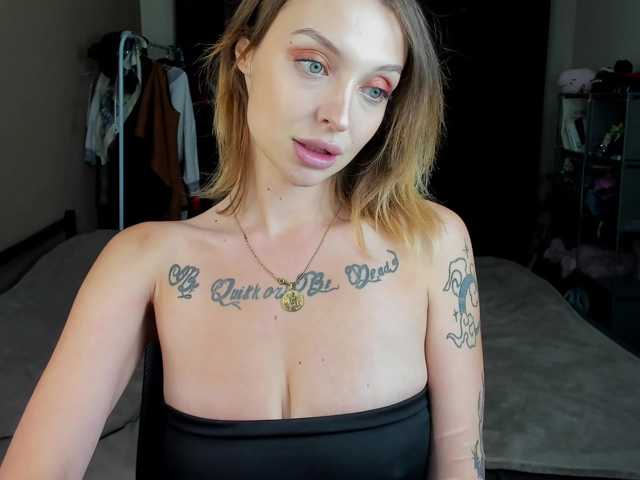 MistikDoll live cam on BongaCams