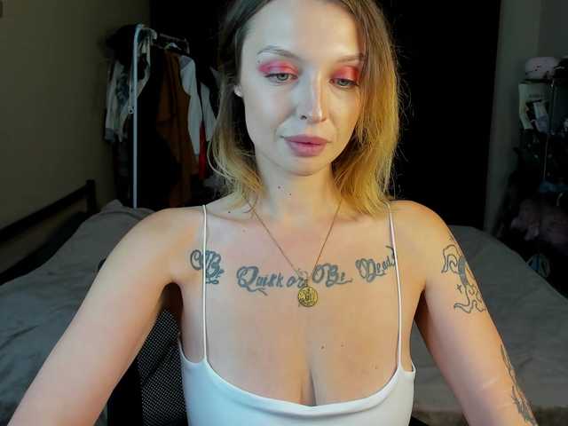 MistikDoll — live female cam