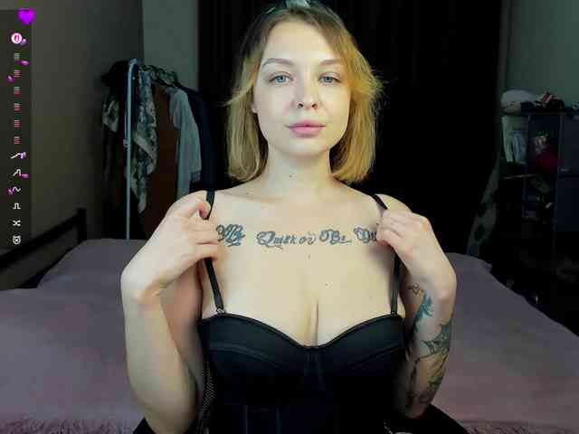 MistikDoll webcam