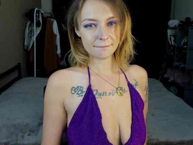 MistikDoll webcam