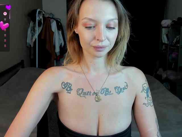MistikDoll webcam