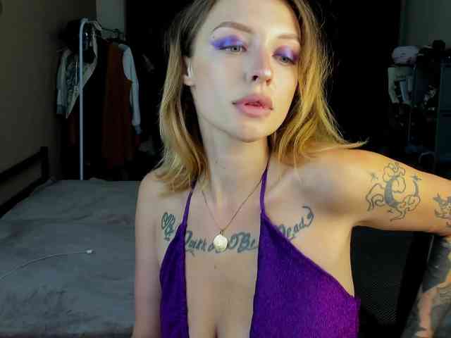MistikDoll webcam