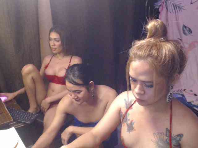 DiversedSluttyBitches Sex Cam Show