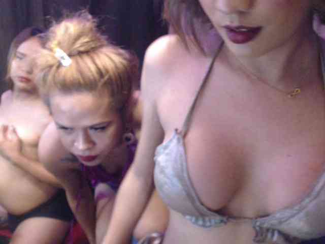 DiversedSluttyBitches Sex Cam Show