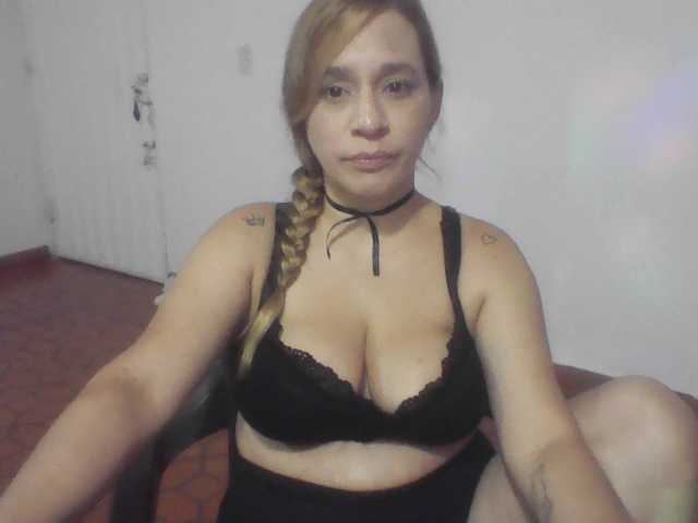 Manuela420sexy, en vivo ahora en BongaCams