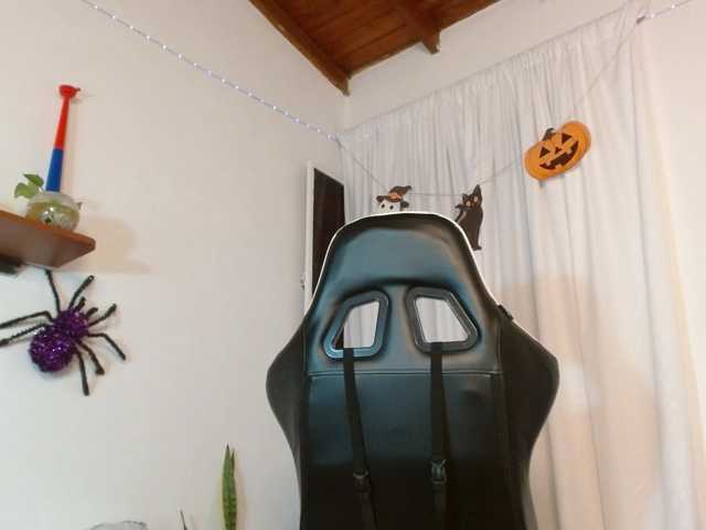 Manuela420sexy, live now on BongaCams