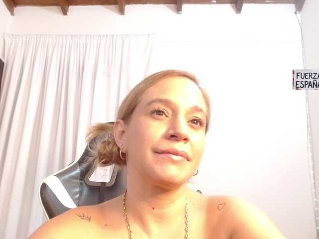 Manuela420sexy live webcam show