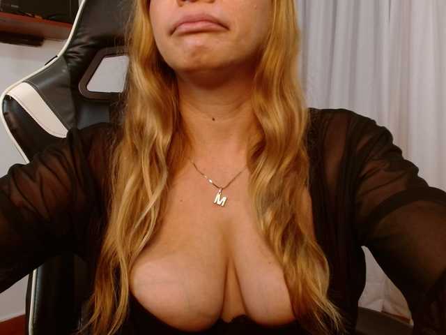 Manuela420sexy's BongaCams show and profile