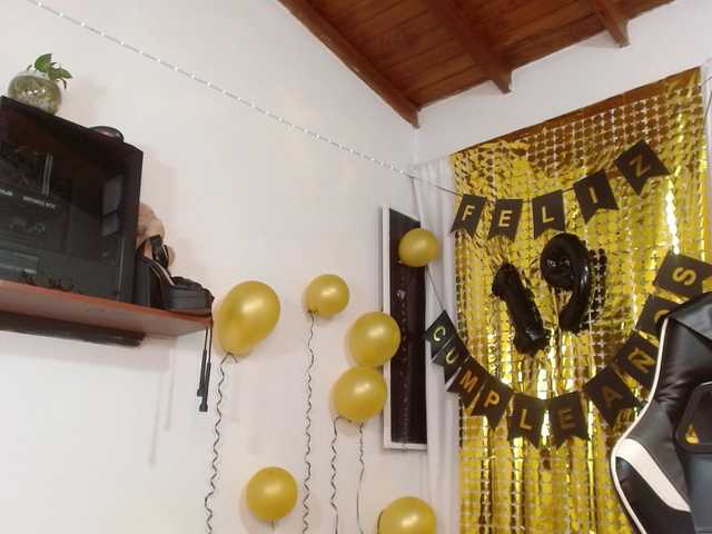 Manuela420sexy live cam on BongaCams