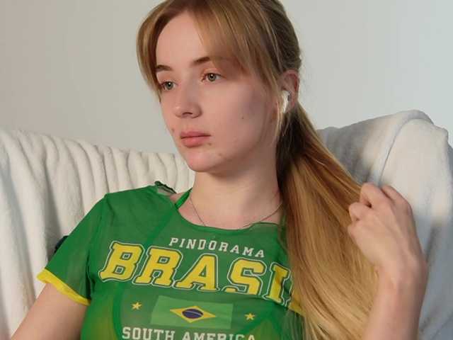 PickBlond webcam