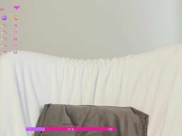 BarbieSize live cam on BongaCams