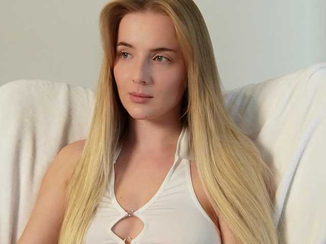 BarbieSize live cam on BongaCams