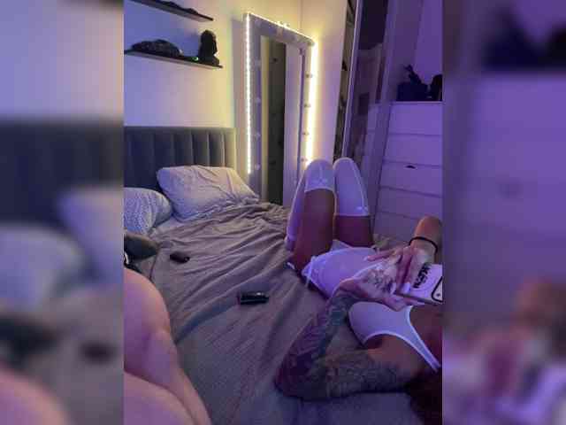 NikolaMil666 webcam