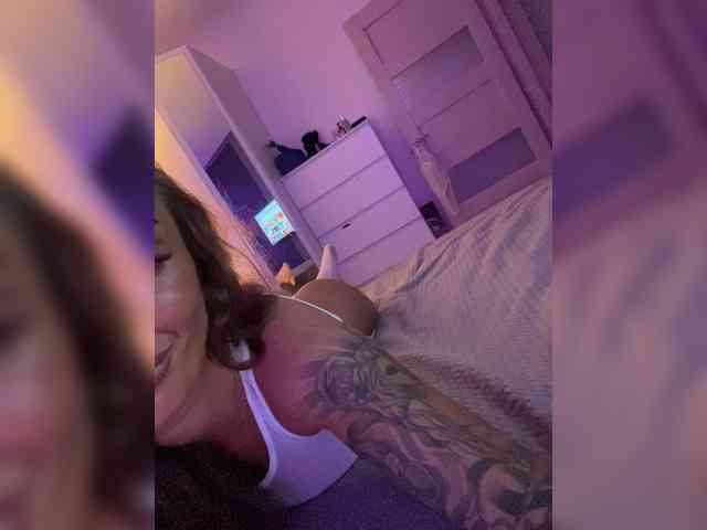 NikolaMil666 webcam