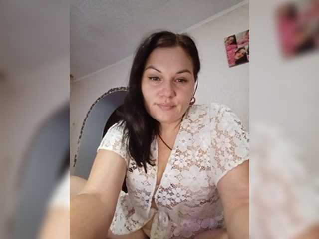 Tanya8 live cam preview