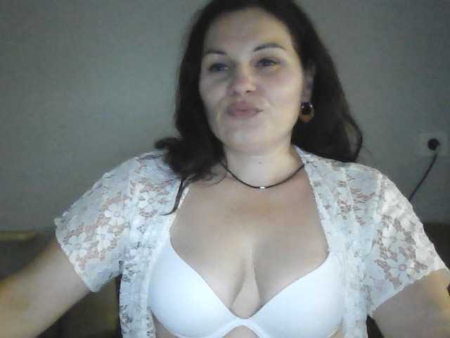 Tanya8 live cam on BongaCams