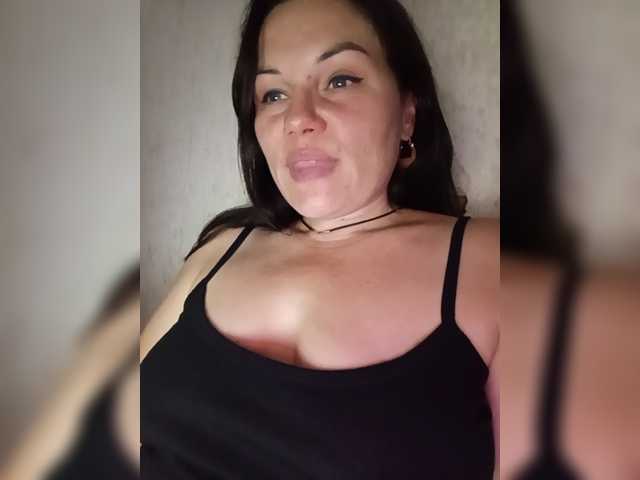 Tanya8 live cam on BongaCams
