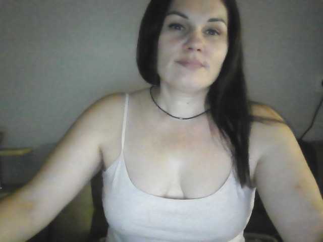 Tanya8 live cam preview