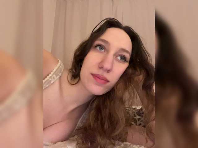 Chikipikin's BongaCams show and profile