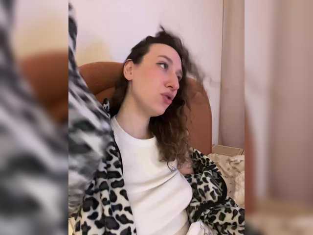 Chikipikin's BongaCams show and profile