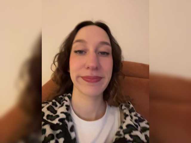 Chikipikin's BongaCams show and profile