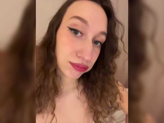 Chikipikin's BongaCams show and profile