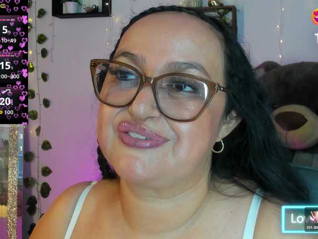 Gianahomi live cam on BongaCams