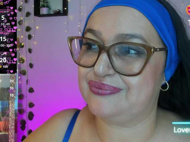 Gianahomi live cam on BongaCams