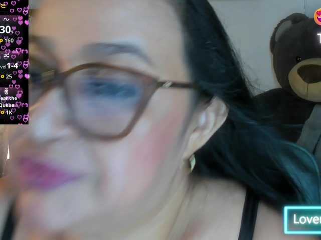 Gianahomi live cam on BongaCams