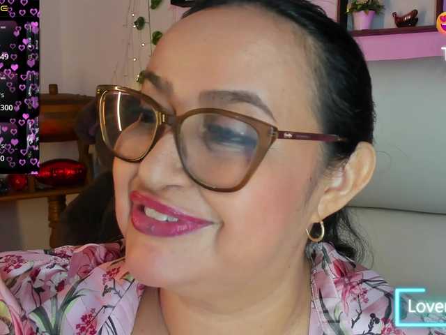 Gianahomi's BongaCams show and profile